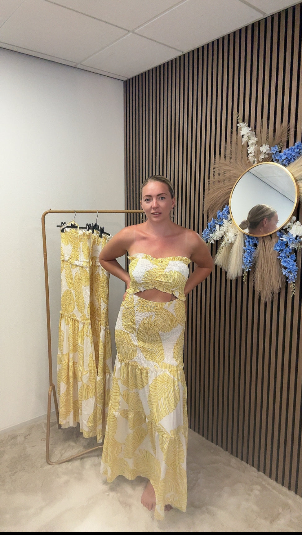 YELLOW CLASSIC DRESS